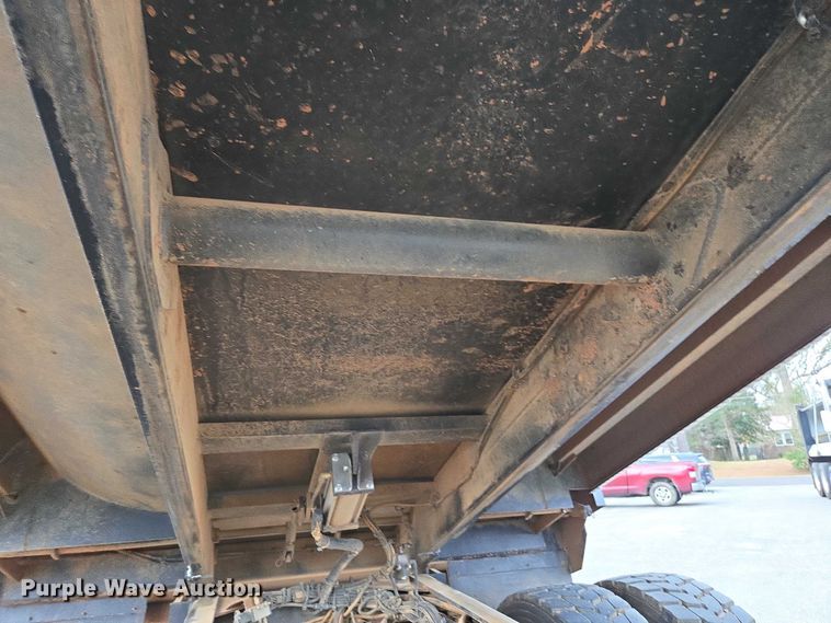 image for item EB6489 2025 Kenworth T880 dump truck