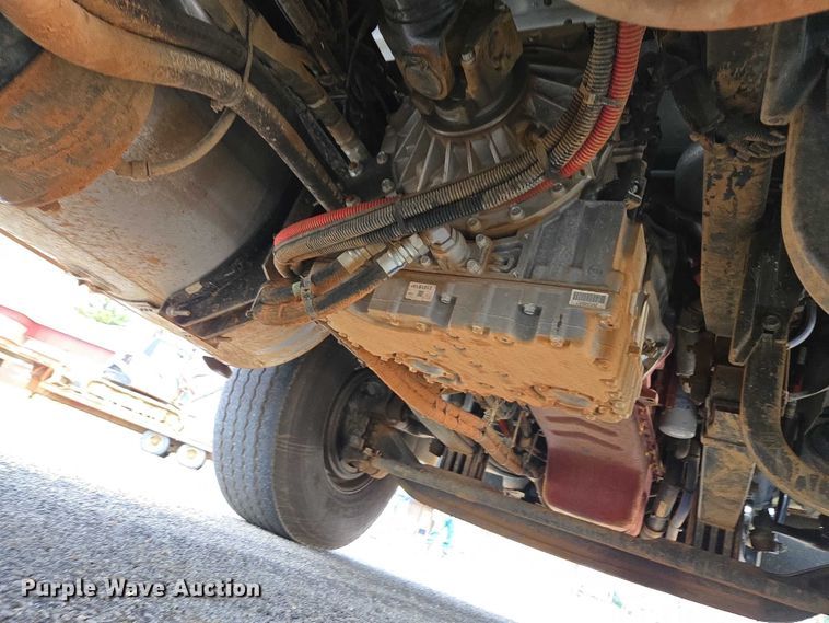 image for item EB6489 2025 Kenworth T880 dump truck