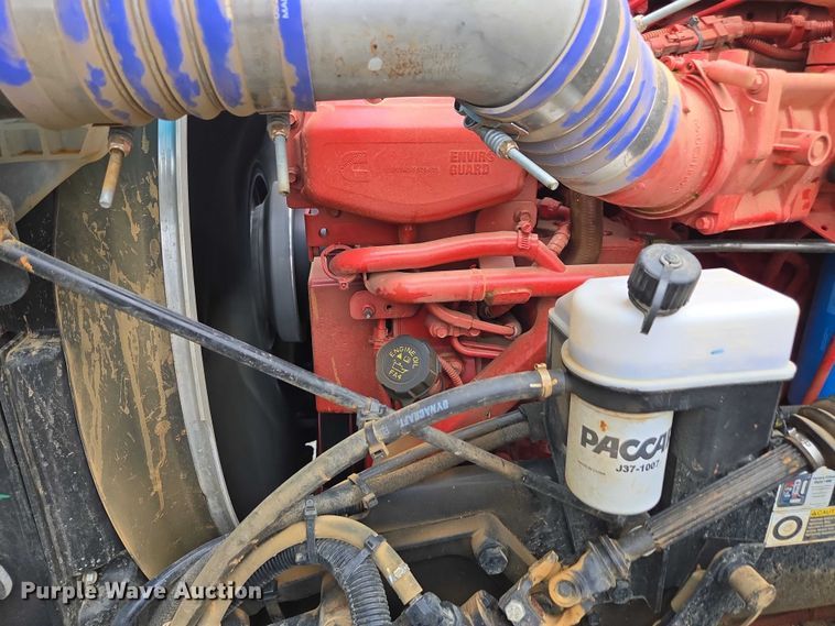 image for item EB6489 2025 Kenworth T880 dump truck