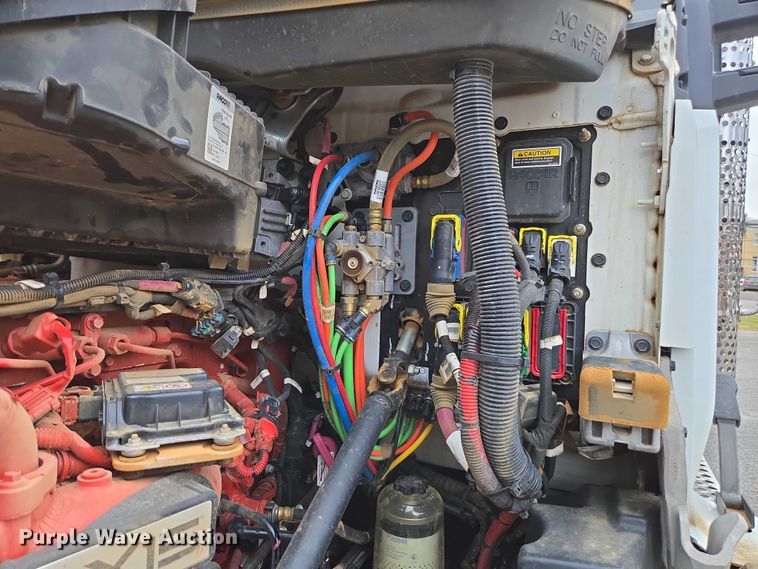 image for item EB6489 2025 Kenworth T880 dump truck