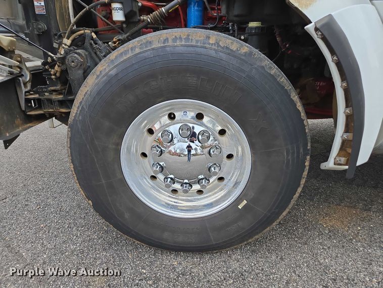 image for item EB6489 2025 Kenworth T880 dump truck