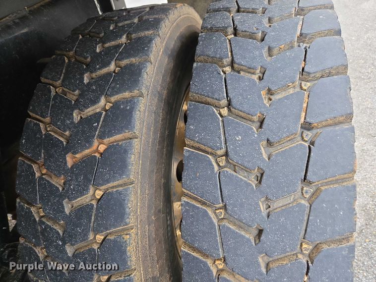 image for item EB6489 2025 Kenworth T880 dump truck