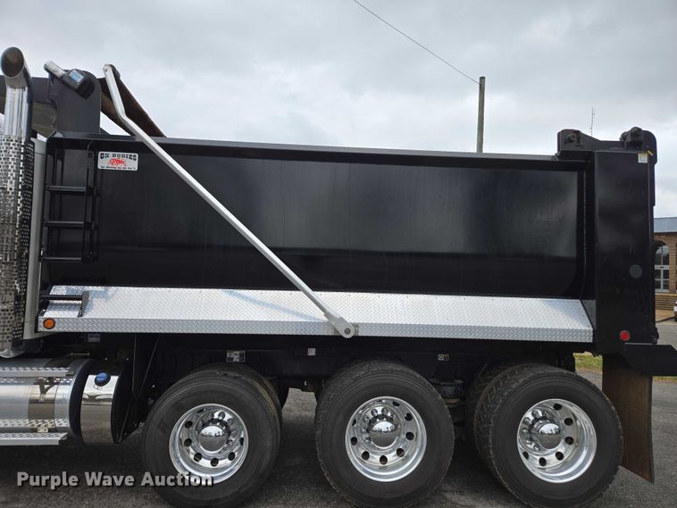 image for item EB6490 2025 Kenworth T880 dump truck