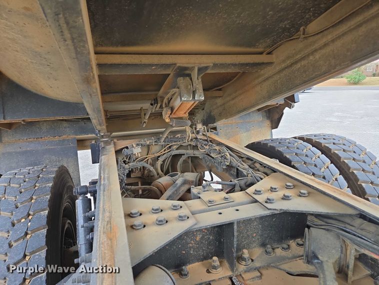 image for item EB6490 2025 Kenworth T880 dump truck