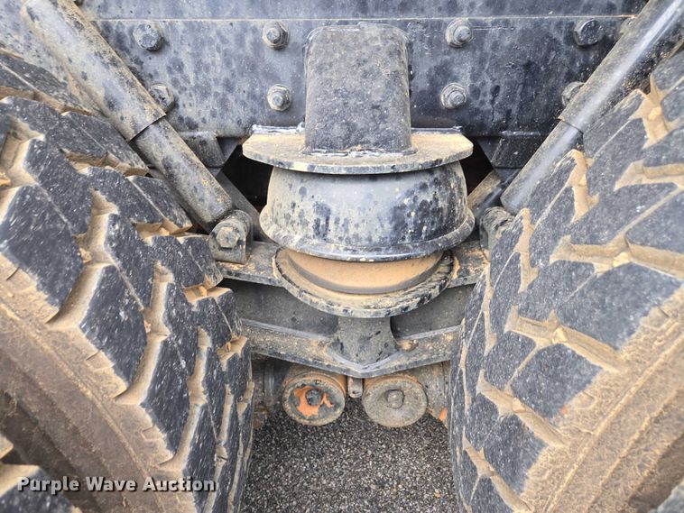 image for item EB6490 2025 Kenworth T880 dump truck