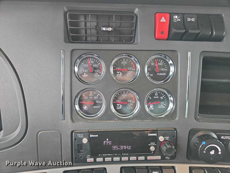 image for item EB6490 2025 Kenworth T880 dump truck