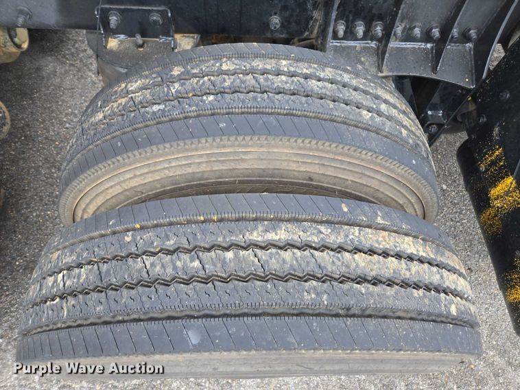 image for item EB6490 2025 Kenworth T880 dump truck