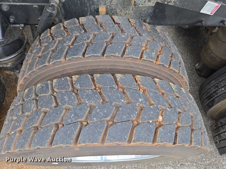 image for item EB6490 2025 Kenworth T880 dump truck