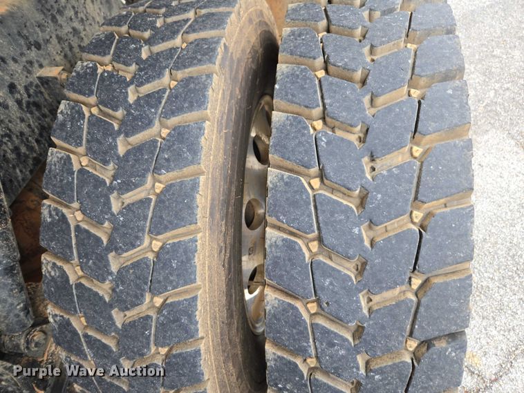 image for item EB6490 2025 Kenworth T880 dump truck