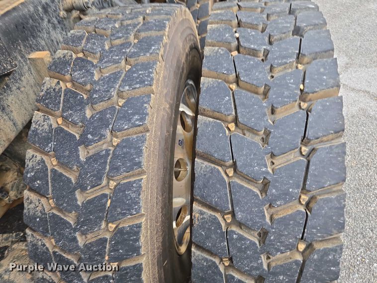 image for item EB6490 2025 Kenworth T880 dump truck