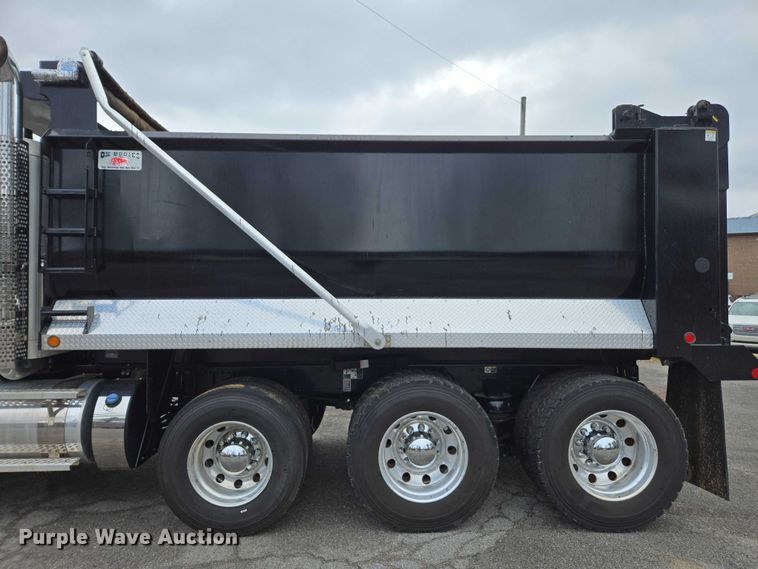 image for item EB6491 2025 Kenworth T880 dump truck