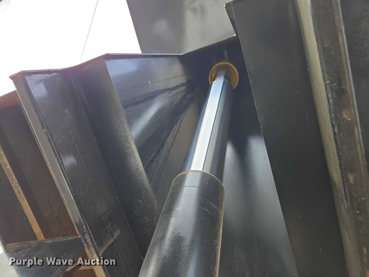 image for item EB6491 2025 Kenworth T880 dump truck