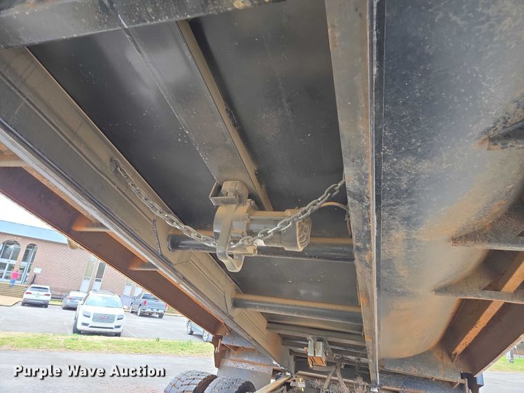 image for item EB6491 2025 Kenworth T880 dump truck