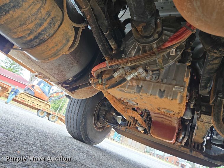 image for item EB6491 2025 Kenworth T880 dump truck