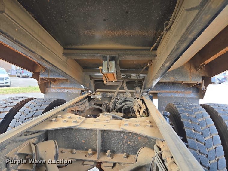 image for item EB6491 2025 Kenworth T880 dump truck
