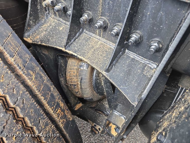 image for item EB6491 2025 Kenworth T880 dump truck