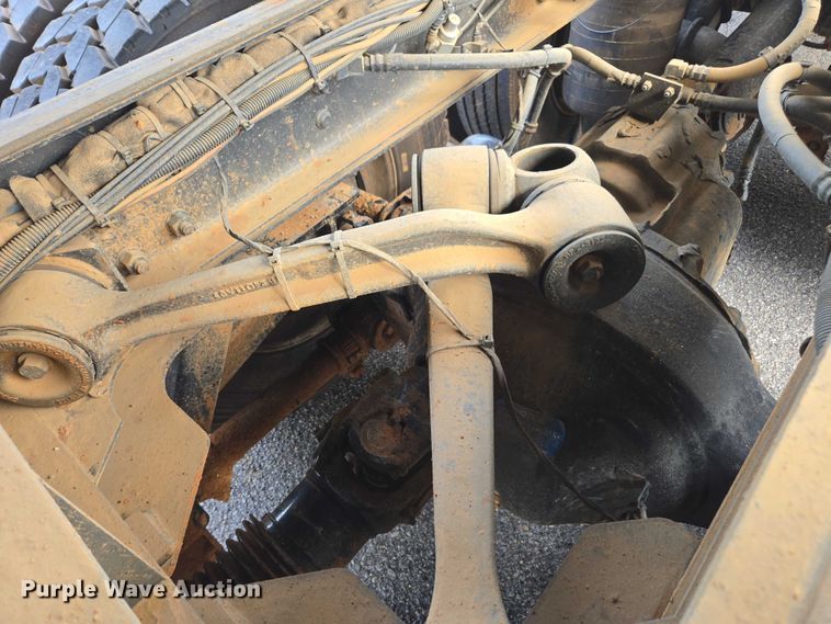 image for item EB6491 2025 Kenworth T880 dump truck