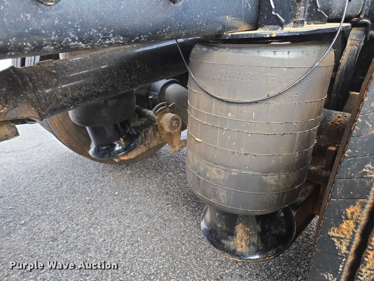 image for item EB6491 2025 Kenworth T880 dump truck