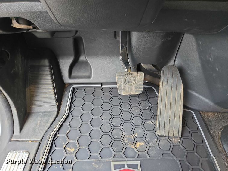 image for item EB6491 2025 Kenworth T880 dump truck