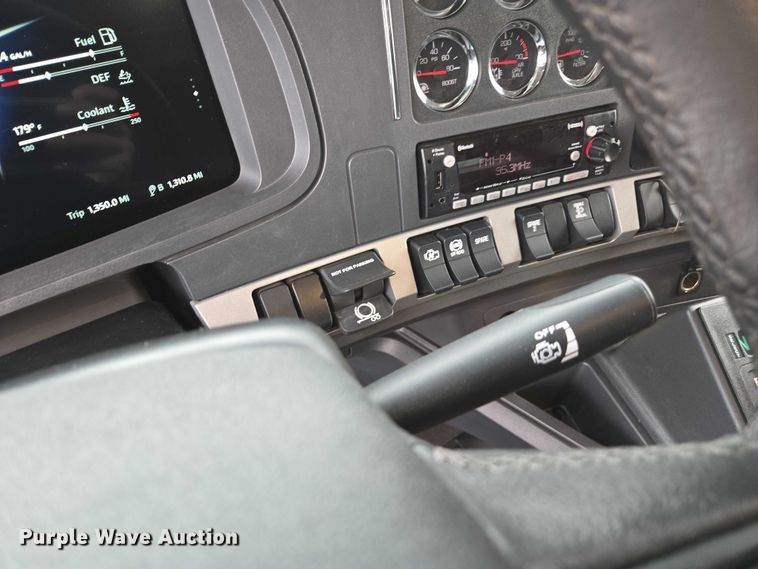 image for item EB6491 2025 Kenworth T880 dump truck