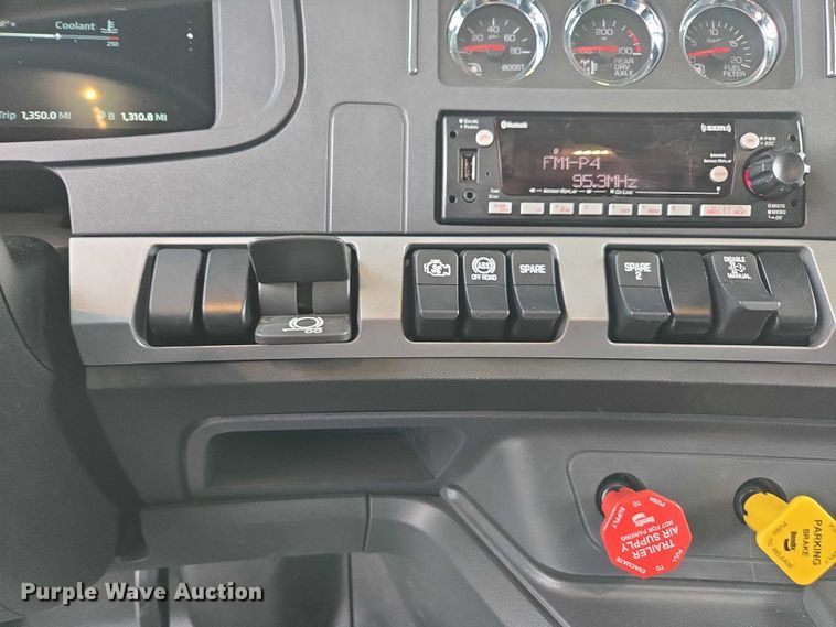 image for item EB6491 2025 Kenworth T880 dump truck