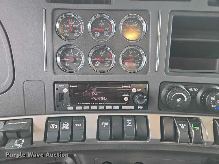 image for item EB6491 2025 Kenworth T880 dump truck