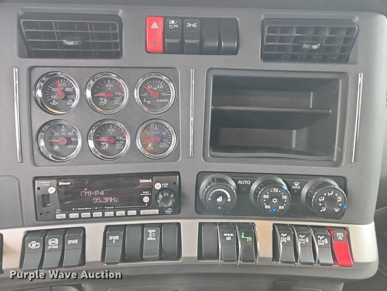 image for item EB6491 2025 Kenworth T880 dump truck