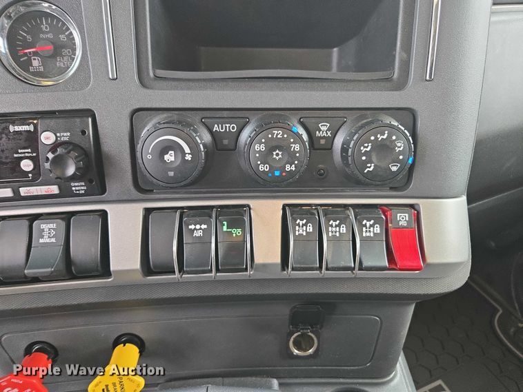 image for item EB6491 2025 Kenworth T880 dump truck