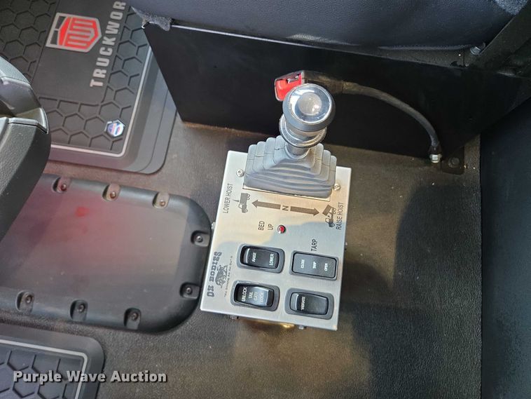 image for item EB6491 2025 Kenworth T880 dump truck