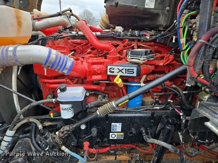 image for item EB6491 2025 Kenworth T880 dump truck