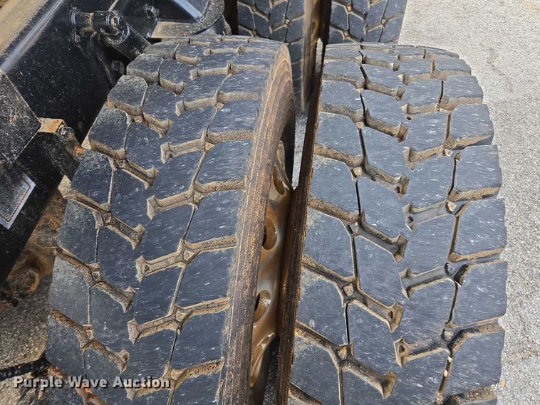 image for item EB6491 2025 Kenworth T880 dump truck