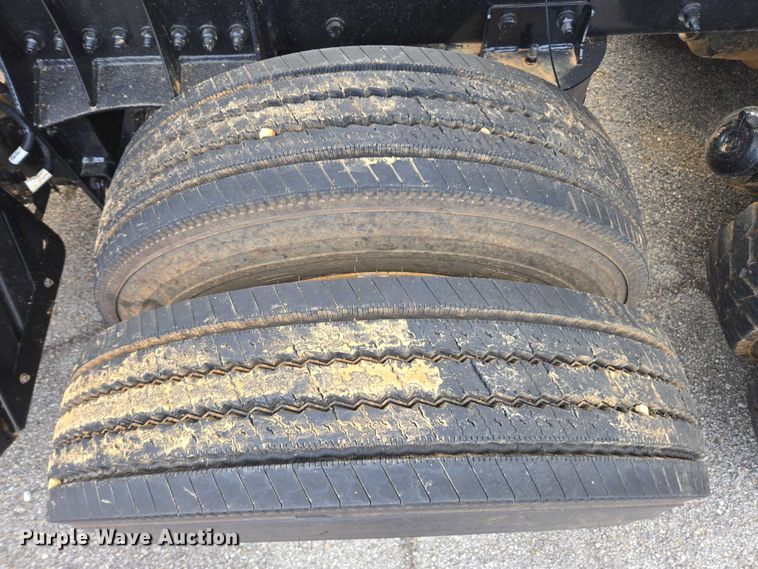 image for item EB6491 2025 Kenworth T880 dump truck