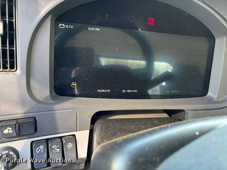 image for item EB6492 2025 Kenworth T880 dump truck