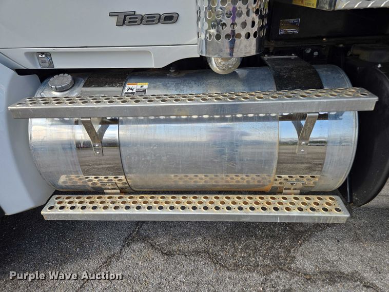 image for item EB6492 2025 Kenworth T880 dump truck