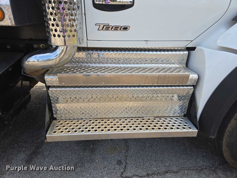 image for item EB6492 2025 Kenworth T880 dump truck