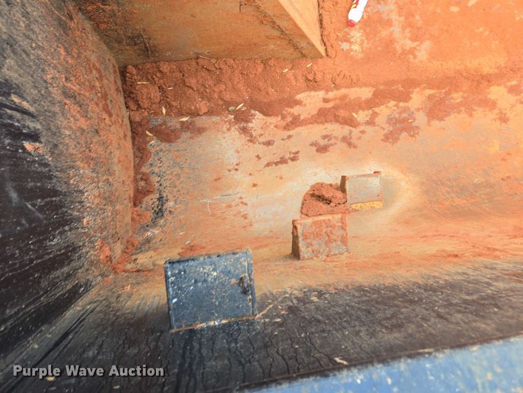 image for item EB6492 2025 Kenworth T880 dump truck