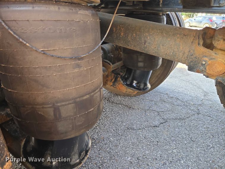 image for item EB6492 2025 Kenworth T880 dump truck