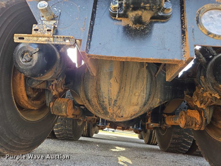 image for item EB6492 2025 Kenworth T880 dump truck