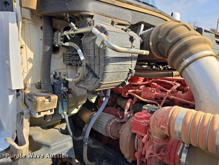 image for item EB6492 2025 Kenworth T880 dump truck