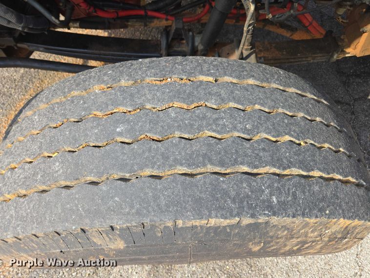 image for item EB6492 2025 Kenworth T880 dump truck