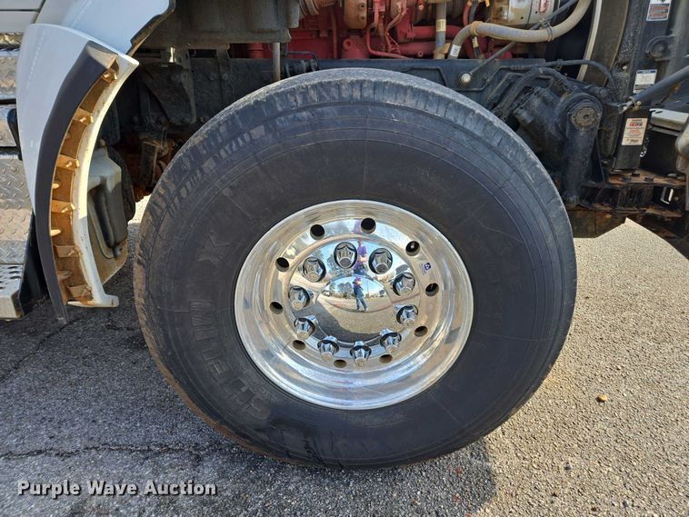 image for item EB6492 2025 Kenworth T880 dump truck