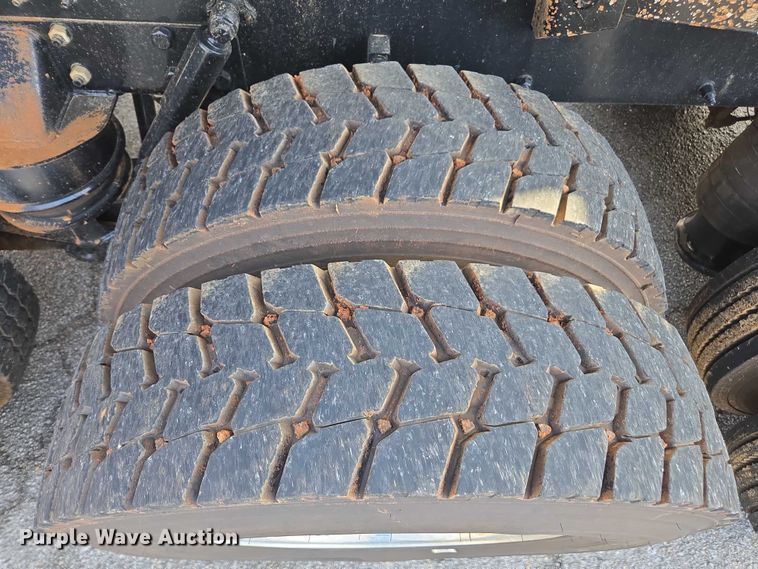 image for item EB6492 2025 Kenworth T880 dump truck