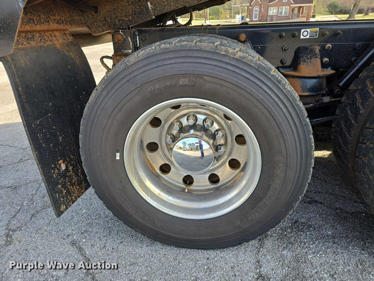 image for item EB6492 2025 Kenworth T880 dump truck