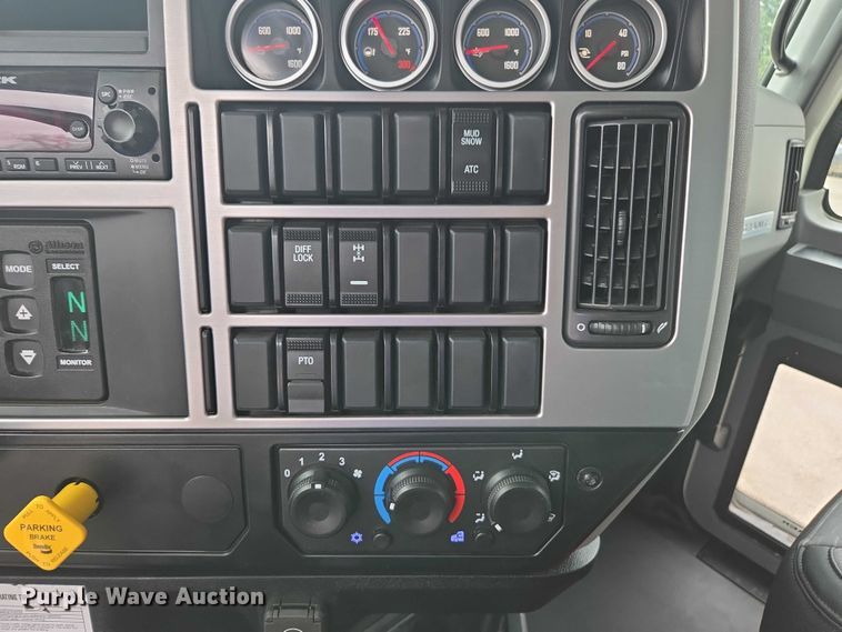 image for item EB6493 2025 Mack Granite dump truck