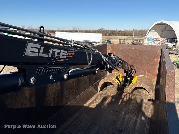 image for item EC4564 2010 Freightliner M2 crane truck