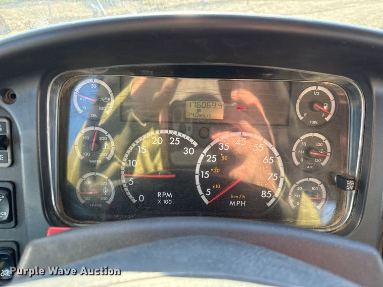 image for item EC4564 2010 Freightliner M2 crane truck