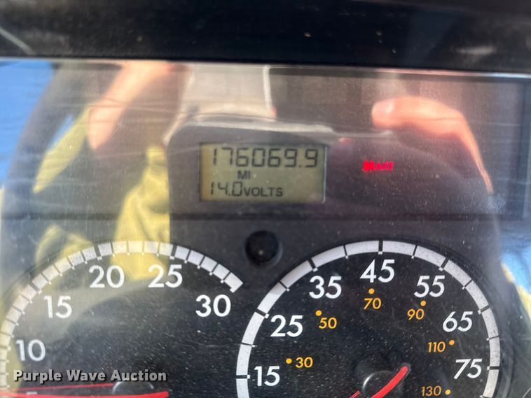 image for item EC4564 2010 Freightliner M2 crane truck