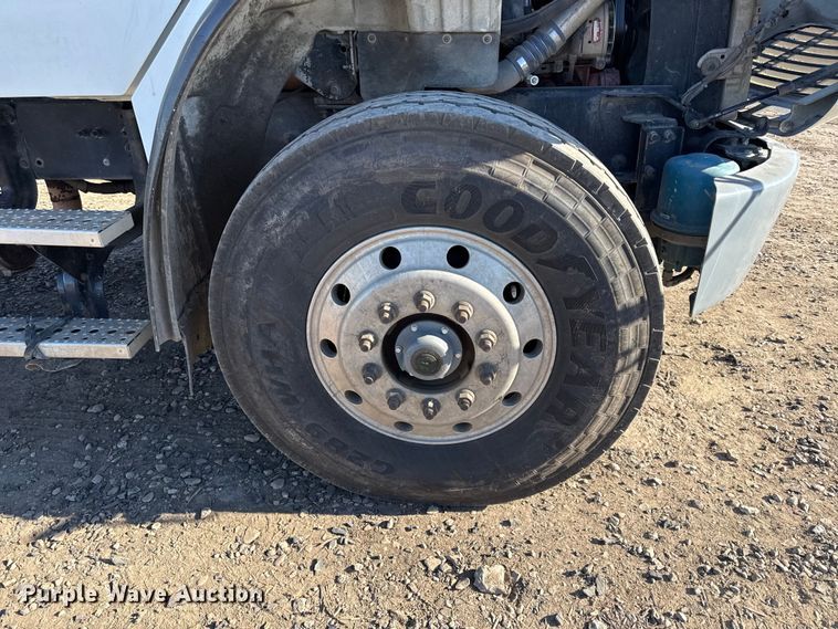 image for item EC4564 2010 Freightliner M2 crane truck