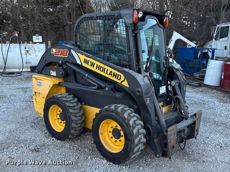 image for item EC4568 2011 New holland L218 skid steer loader