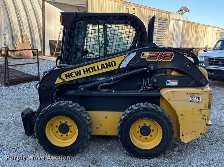 image for item EC4568 2011 New holland L218 skid steer loader